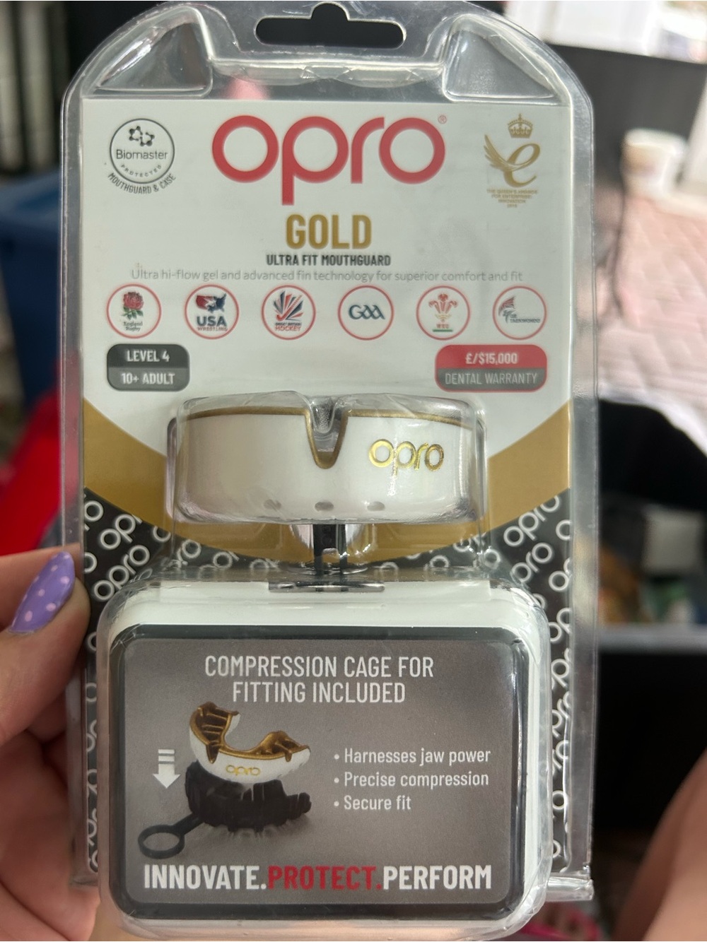 OPRO Gold Kids' Ultra Fit Mouthguard in White and Gold